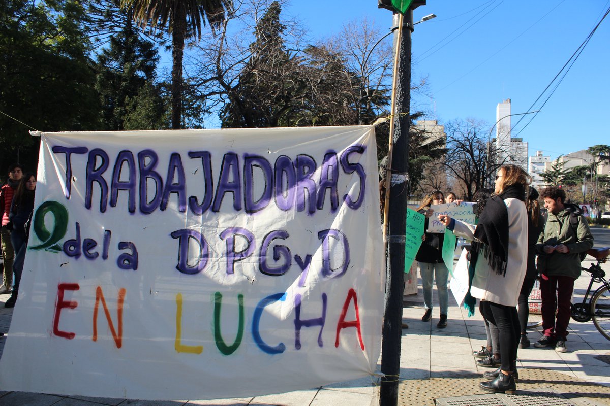 La Plata: trabajadoras del área de género reclaman políticas efectivas y mejores condiciones laborales
