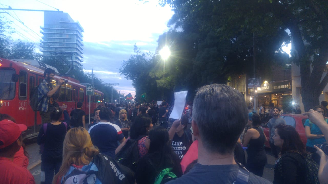 Mendoza: represión a la movilización en apoyo al pueblo chileno