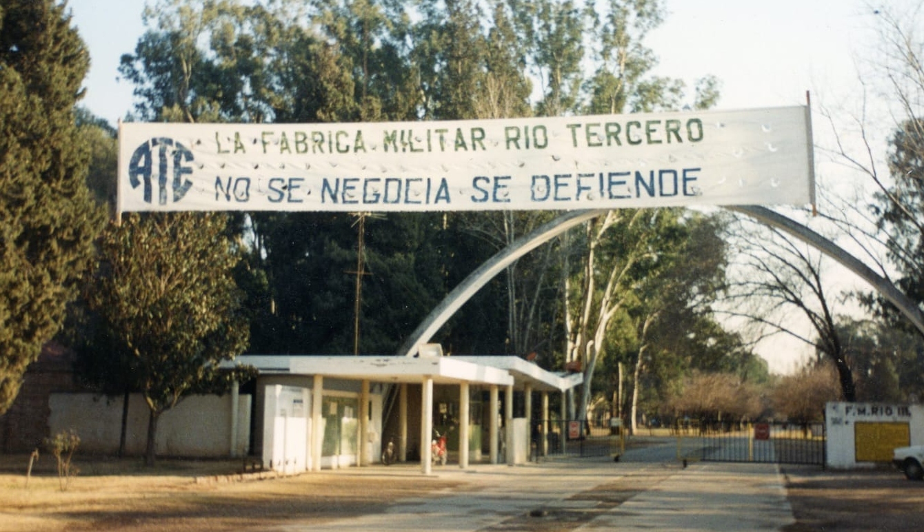 Firme Defensa De Los Trabajadores De La F Brica Militar De R O Tercero