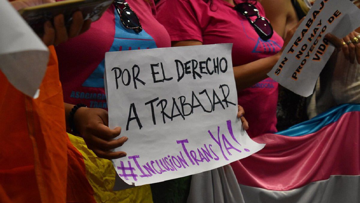 El Gobierno estableció por Decreto el cupo laboral trans del 1% en la administración pública nacional