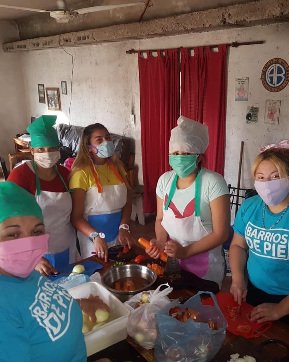 Encuentro nacional: trabajadorxs de comedores y merenderos siguen su reclamo para ser considerados esenciales