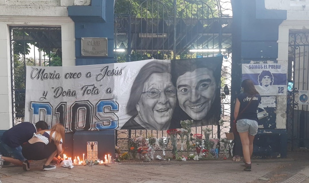 La Plata: “Maradona fue doña Tota cagándose de hambre cuando no le podía dar de comer a sus hijos”